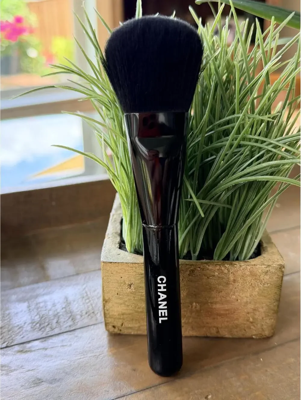 LES PINCEAUX DE CHANEL Brush No. 110 Makeup BLUSH Brush - NEW